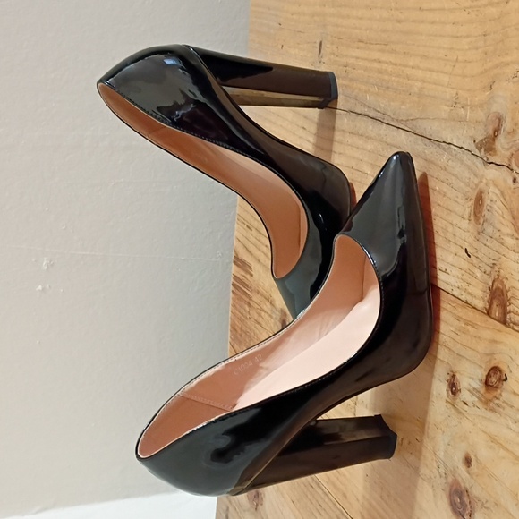 Black Patent Leather Pointed Toe Chunky Heel Pumps Size US 11 NWOT - Picture 12 of 12